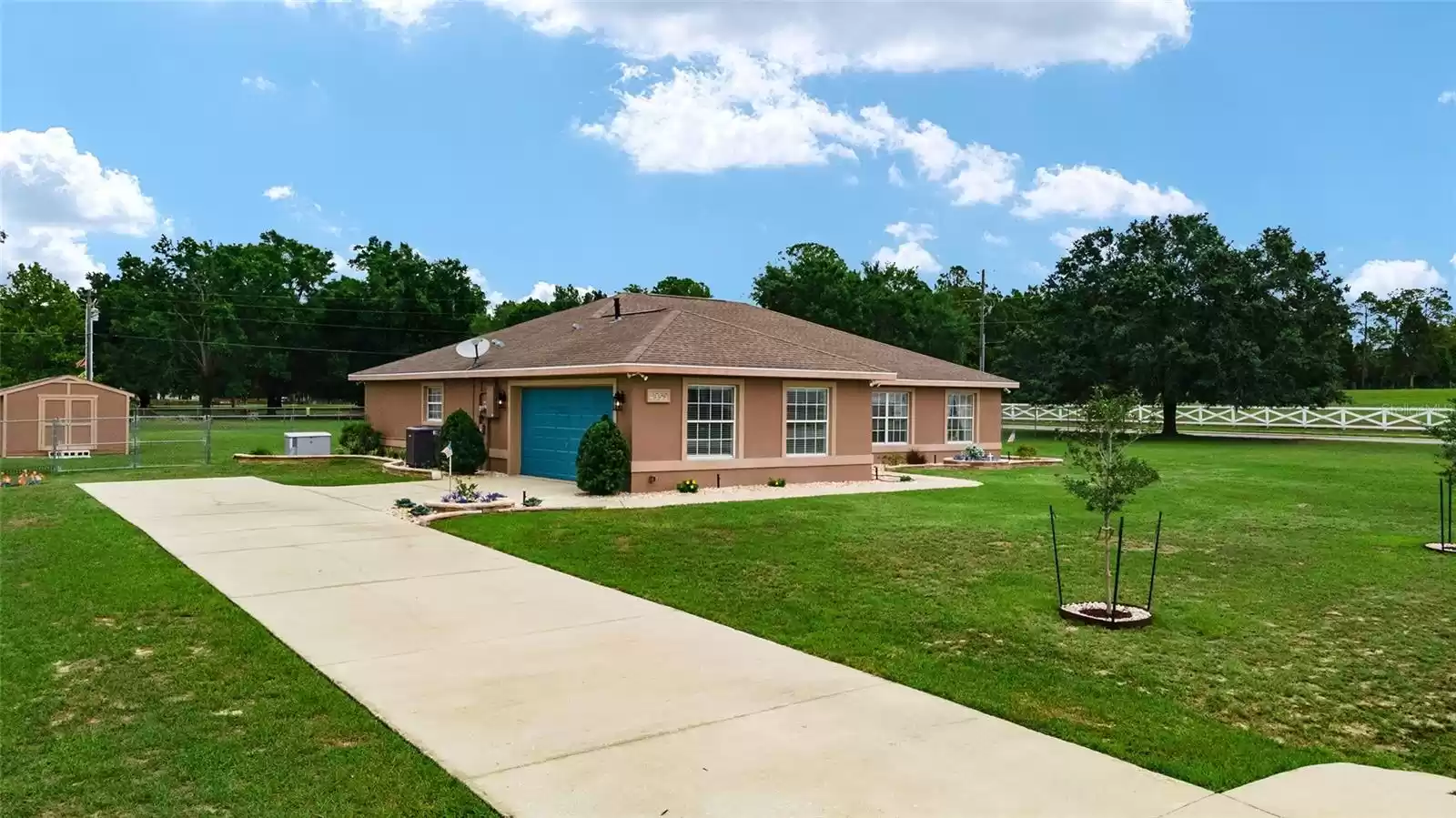 4950 COUNTY ROAD 134B, WILDWOOD, Florida 34785, 3 Bedrooms Bedrooms, ,2 BathroomsBathrooms,Residential,For Sale,COUNTY ROAD 134B,MFRG5067993