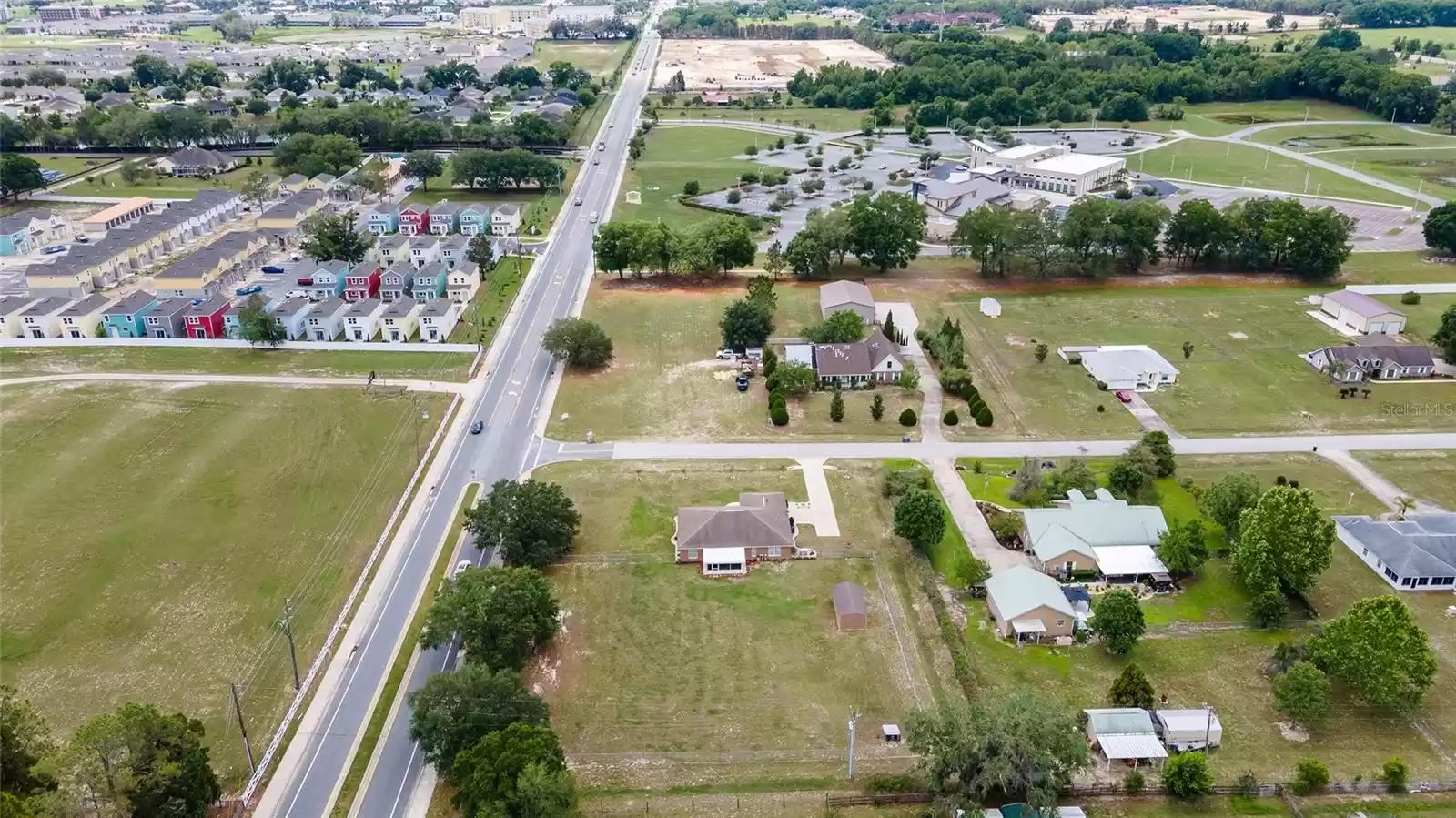 4950 COUNTY ROAD 134B, WILDWOOD, Florida 34785, 3 Bedrooms Bedrooms, ,2 BathroomsBathrooms,Residential,For Sale,COUNTY ROAD 134B,MFRG5067993