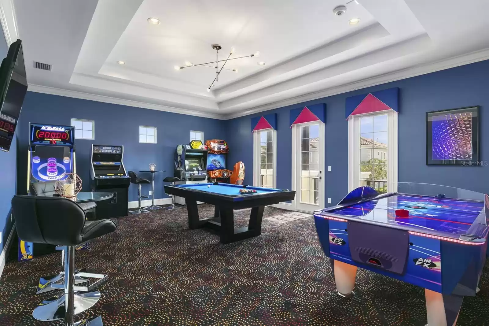 UPSTAIRS GAMES ROOM