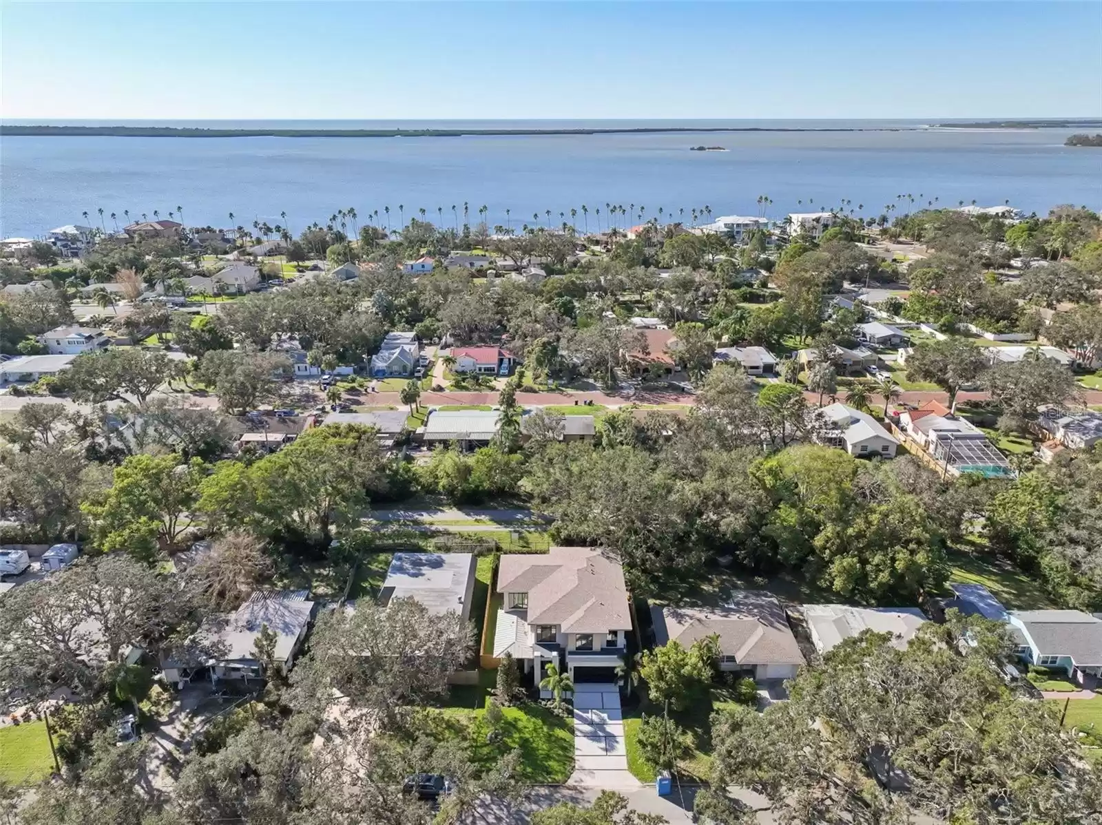 1630 DOUGLAS AVENUE, DUNEDIN, Florida 34698, 4 Bedrooms Bedrooms, ,3 BathroomsBathrooms,Residential,For Sale,DOUGLAS,MFRT3445034