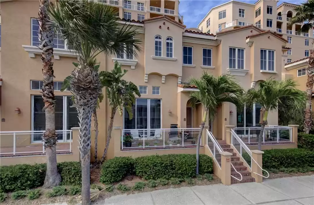 505 MANDALAY AVE, CLEARWATER BEACH, Florida 33767, 2 Bedrooms Bedrooms, ,2 BathroomsBathrooms,Residential Lease,For Rent,MANDALAY AVE,MFRU8025359