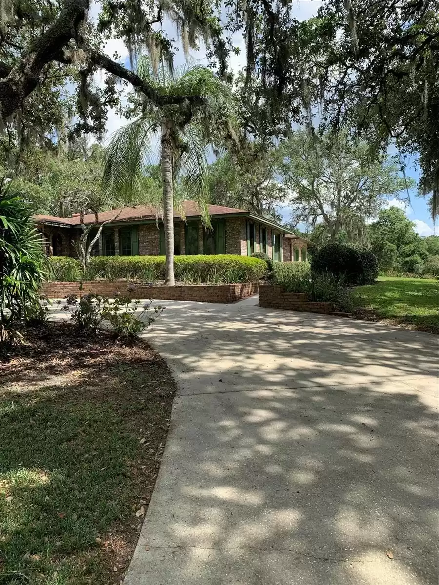 1327 GLENWOOD ROAD, DELAND, Florida 32720, 4 Bedrooms Bedrooms, ,4 BathroomsBathrooms,Residential,For Sale,GLENWOOD,MFRO6114094