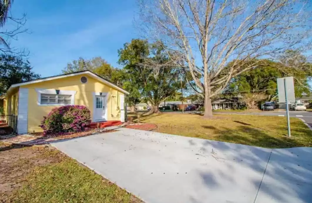 3120 PEEL AVENUE, ORLANDO, Florida 32806, 3 Bedrooms Bedrooms, ,1 BathroomBathrooms,Residential Lease,For Rent,PEEL,MFRO6114658