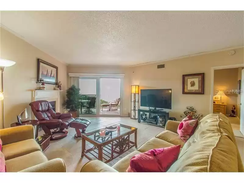 18400 GULF BOULEVARD, INDIAN SHORES, Florida 33785, 2 Bedrooms Bedrooms, ,2 BathroomsBathrooms,Residential Lease,For Rent,GULF,MFRU7830932