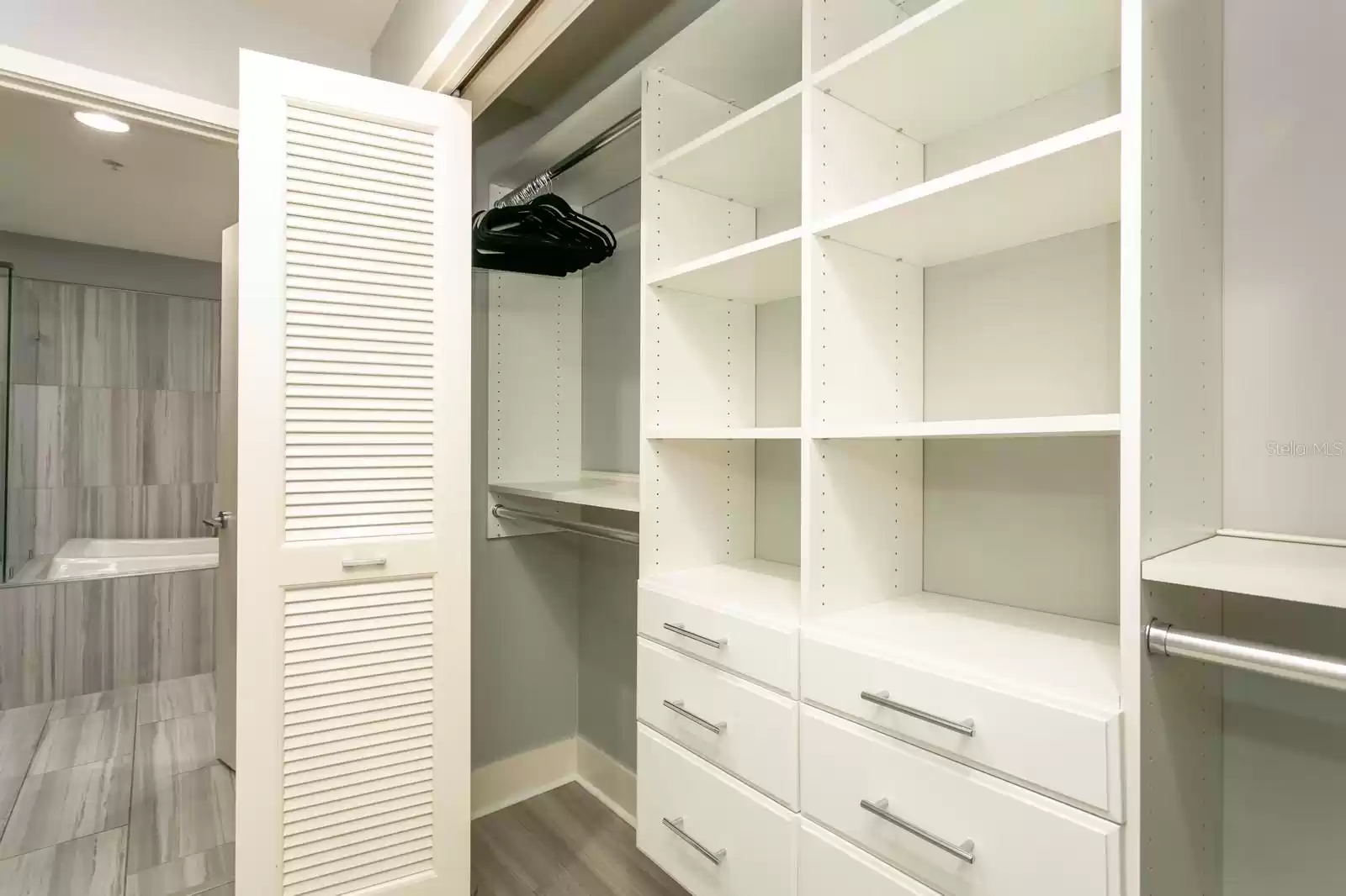 Custom Closets