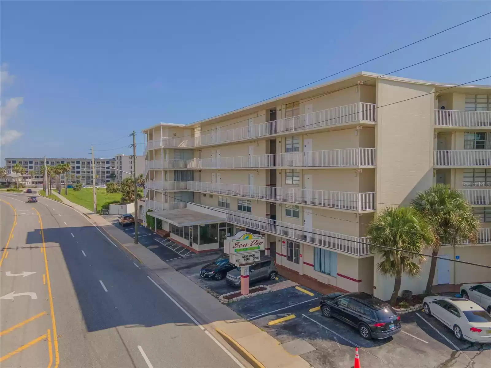 1233 ATLANTIC AVENUE, DAYTONA BEACH, Florida 32118, 1 Bedroom Bedrooms, ,1 BathroomBathrooms,Residential,For Sale,ATLANTIC,MFRO6125482