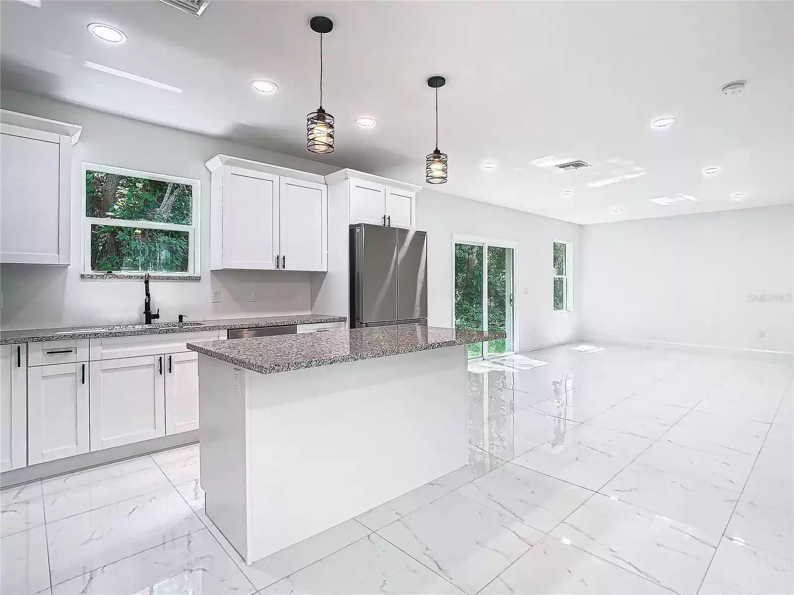 Kitchen with island