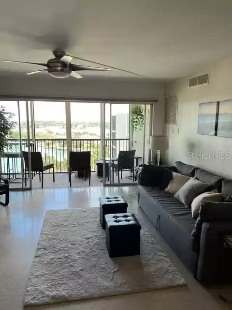 10355 PARADISE BOULEVARD, TREASURE ISLAND, Florida 33706, 2 Bedrooms Bedrooms, ,2 BathroomsBathrooms,Residential Lease,For Rent,PARADISE,MFRU8186637