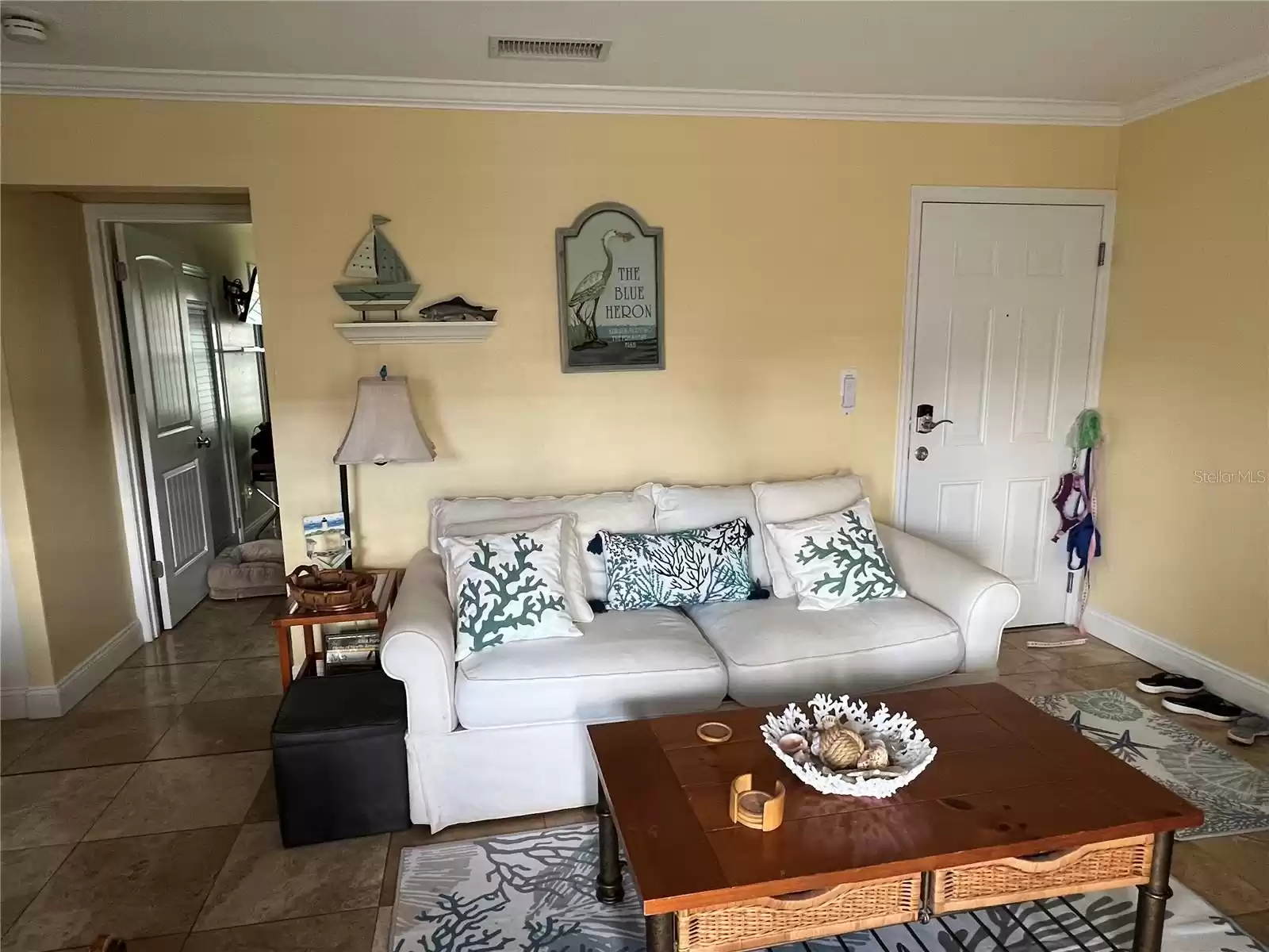 5164 BEACH DRIVE, ST PETERSBURG, Florida 33705, 1 Bedroom Bedrooms, ,1 BathroomBathrooms,Residential Lease,For Rent,BEACH,MFRU8109994