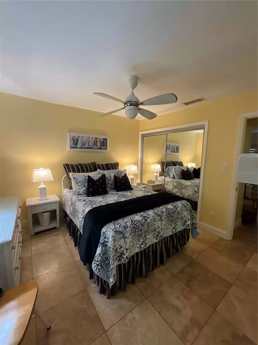 5164 BEACH DRIVE, ST PETERSBURG, Florida 33705, 1 Bedroom Bedrooms, ,1 BathroomBathrooms,Residential Lease,For Rent,BEACH,MFRU8109994