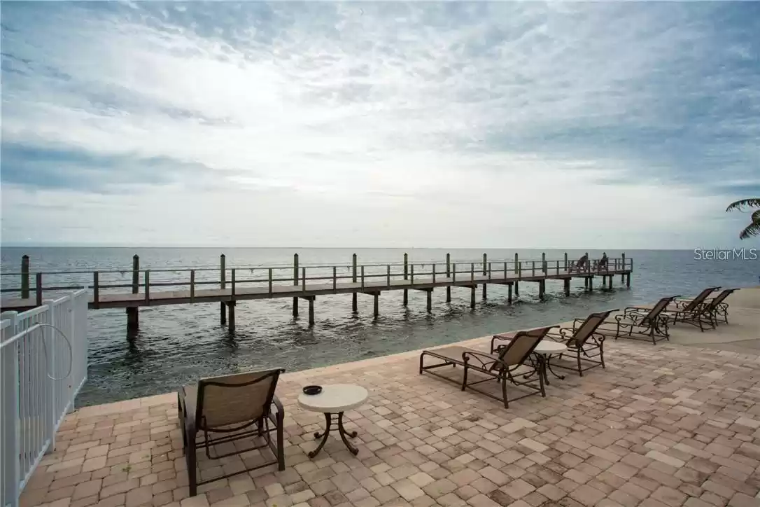 5164 BEACH DRIVE, ST PETERSBURG, Florida 33705, 1 Bedroom Bedrooms, ,1 BathroomBathrooms,Residential Lease,For Rent,BEACH,MFRU8109994