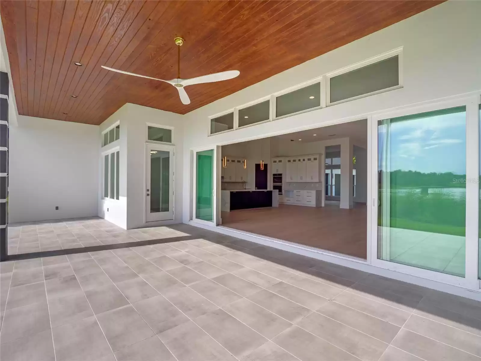 260 DEER ISLE DRIVE, WINTER GARDEN, Florida 34787, 4 Bedrooms Bedrooms, ,4 BathroomsBathrooms,Residential,For Sale,DEER ISLE,MFRO6135342