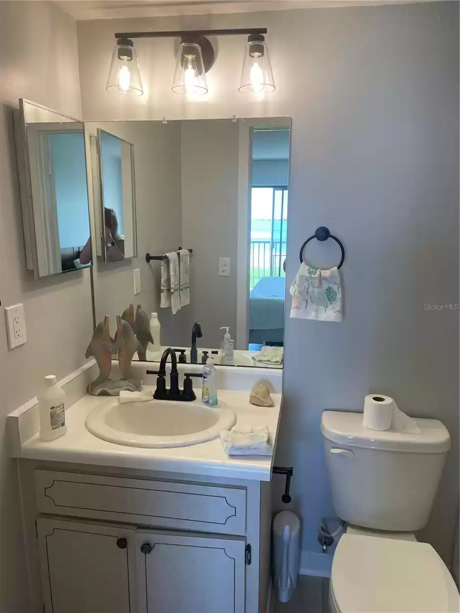 895 GULFVIEW BOULEVARD, CLEARWATER, Florida 33767, 2 Bedrooms Bedrooms, ,2 BathroomsBathrooms,Residential Lease,For Rent,GULFVIEW,MFRU8211312