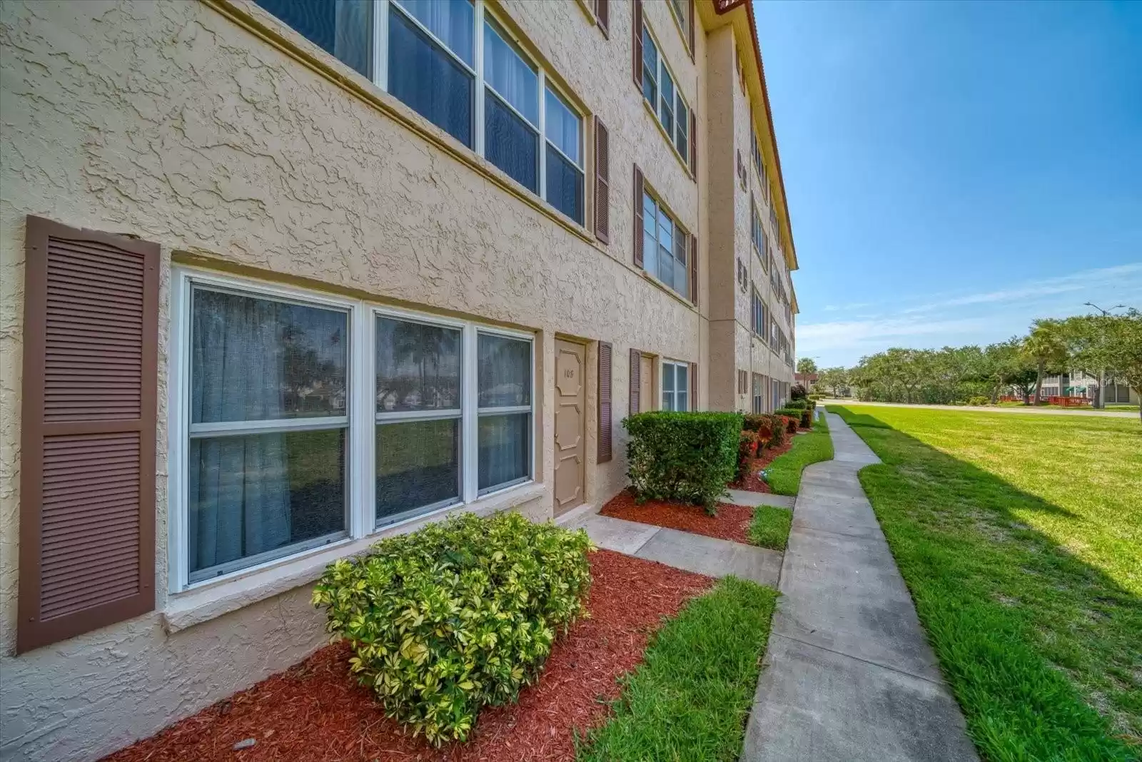 9950 62ND TERRACE, ST PETERSBURG, Florida 33708, 1 Bedroom Bedrooms, ,1 BathroomBathrooms,Residential,For Sale,62ND,MFRU8198399