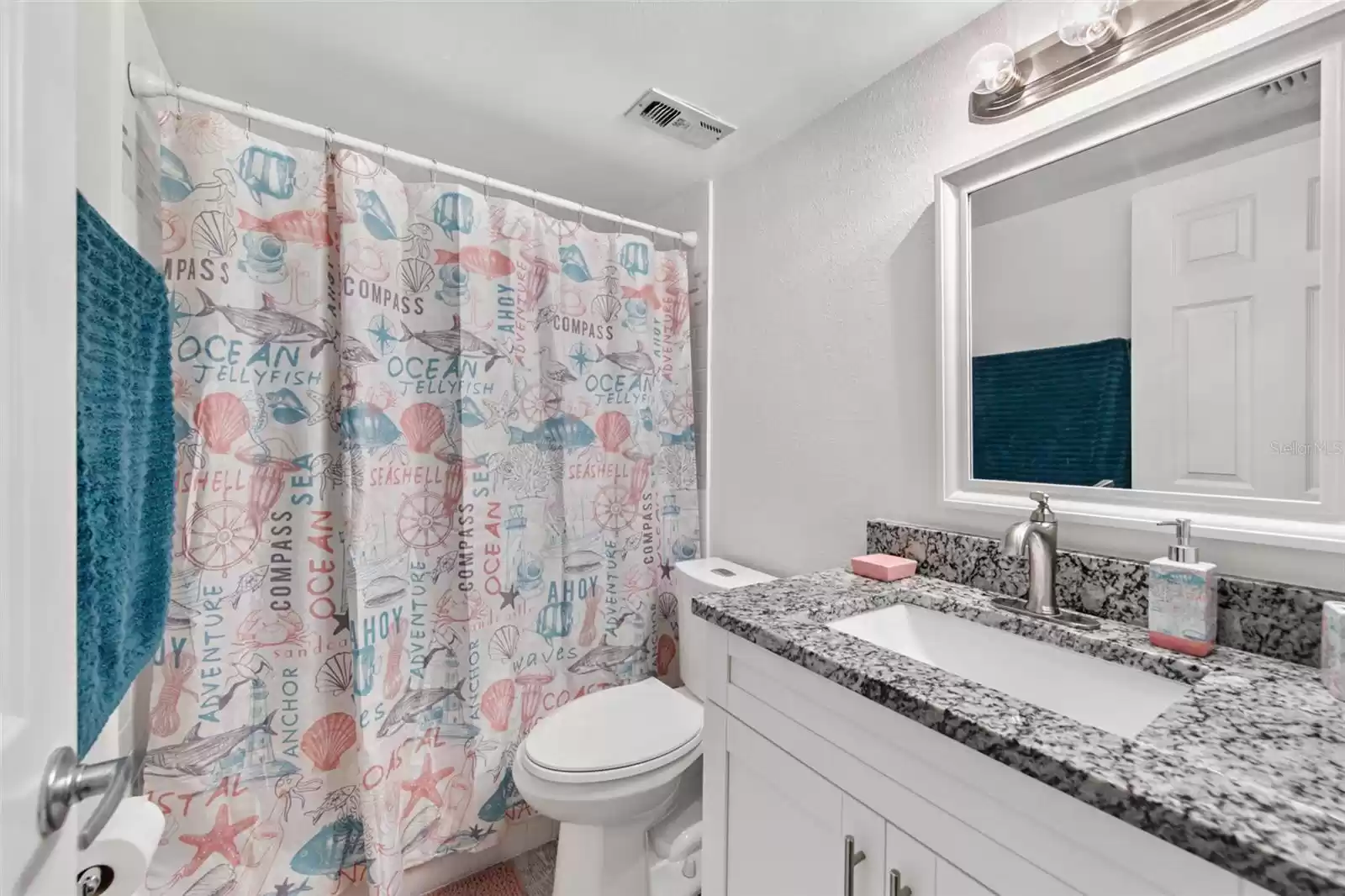 206 TARPON POINT, TARPON SPRINGS, Florida 34689, 2 Bedrooms Bedrooms, ,2 BathroomsBathrooms,Residential,For Sale,TARPON,MFRA4583218