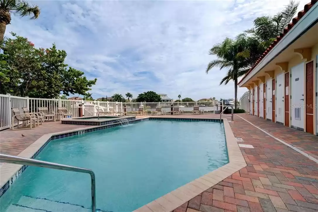 530 GULFVIEW BOULEVARD, CLEARWATER BEACH, Florida 33767, 3 Bedrooms Bedrooms, ,2 BathroomsBathrooms,Residential Lease,For Rent,GULFVIEW,MFRU8113380