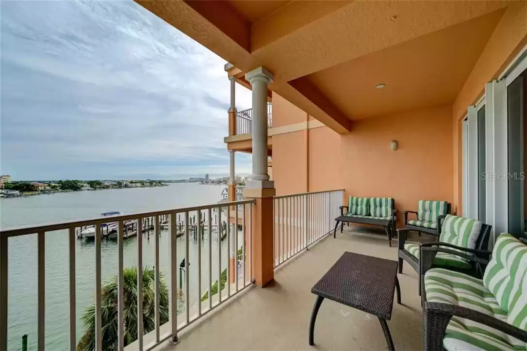 530 GULFVIEW BOULEVARD, CLEARWATER BEACH, Florida 33767, 3 Bedrooms Bedrooms, ,2 BathroomsBathrooms,Residential Lease,For Rent,GULFVIEW,MFRU8113380