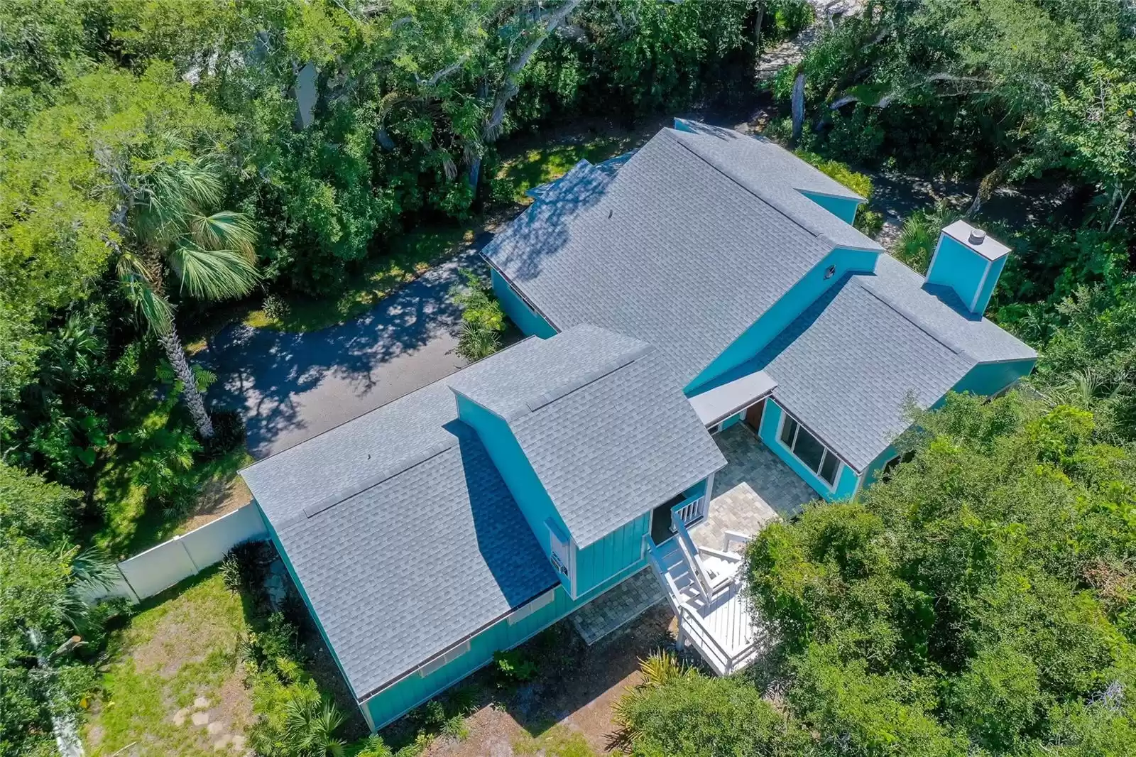 New roof and freshly painted