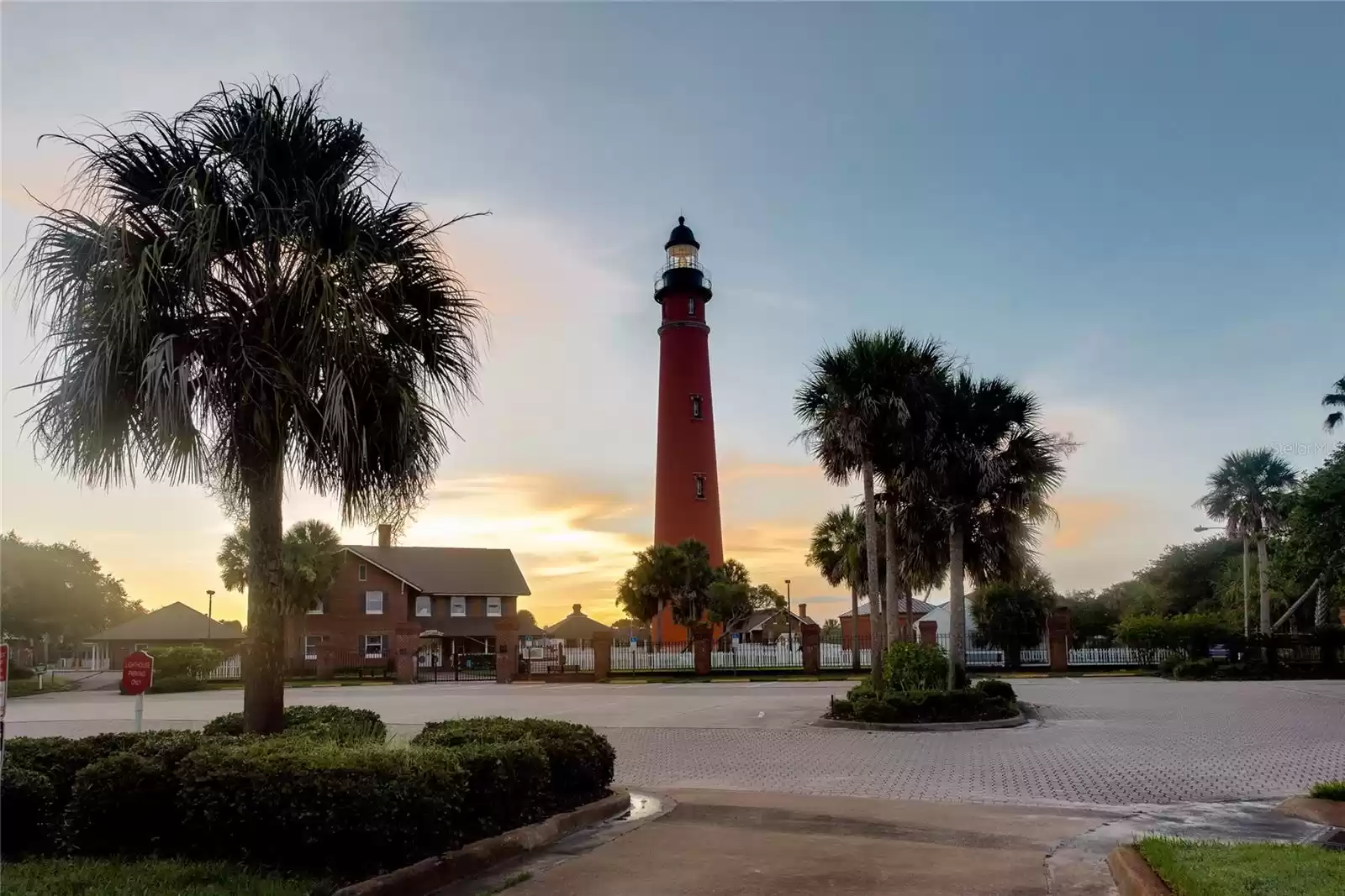 Ponce Inlet lighthouse