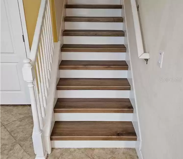 new Laminate stairs