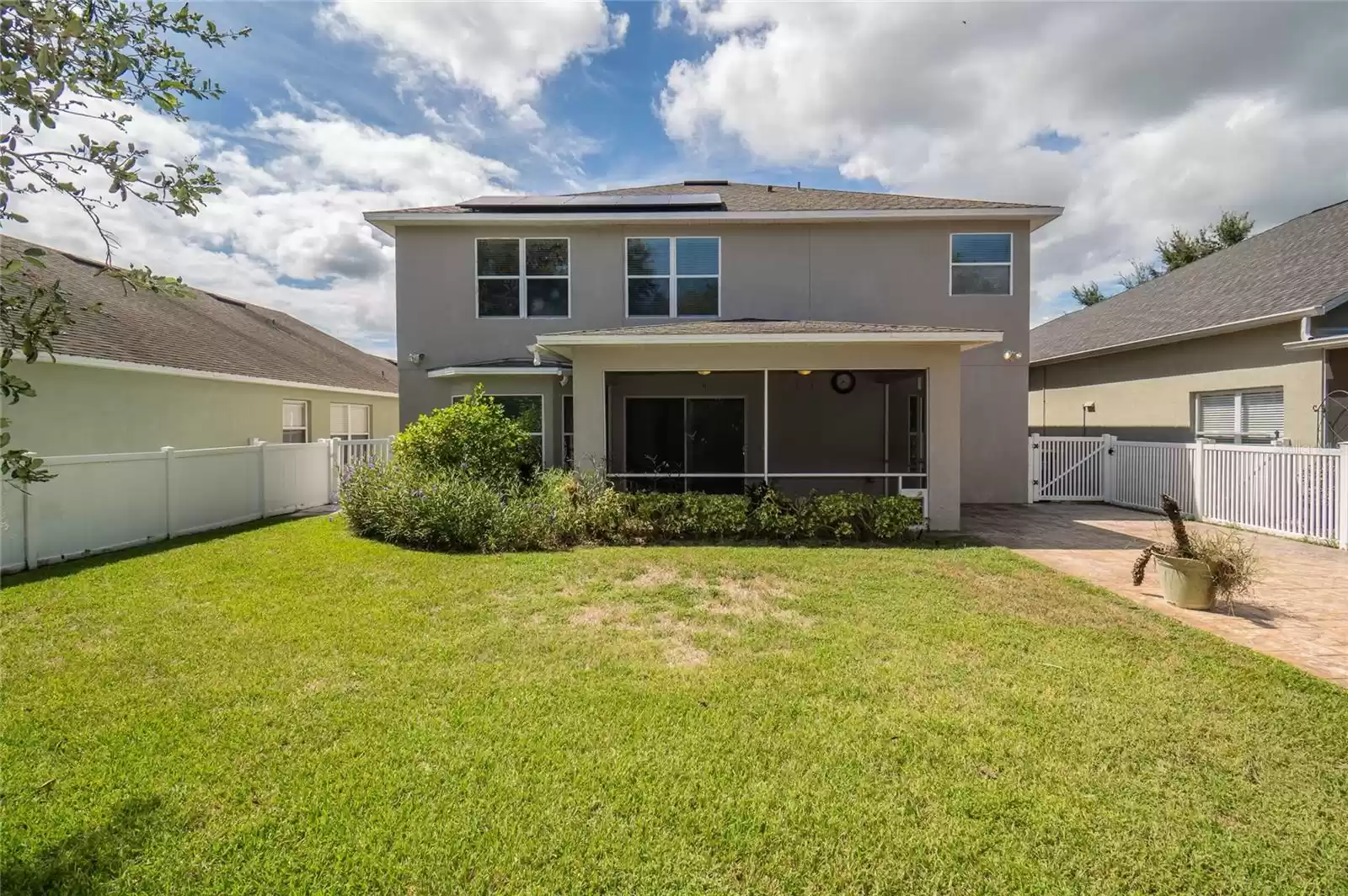 7018 CASCADES COURT, LAKELAND, Florida 33813, 4 Bedrooms Bedrooms, ,3 BathroomsBathrooms,Residential,For Sale,CASCADES,MFRL4939567