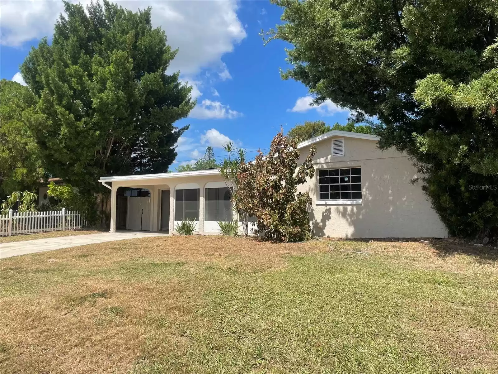 8373 76TH AVENUE, SEMINOLE, Florida 33777, 3 Bedrooms Bedrooms, ,2 BathroomsBathrooms,Residential,For Sale,76TH,MFRU8216573