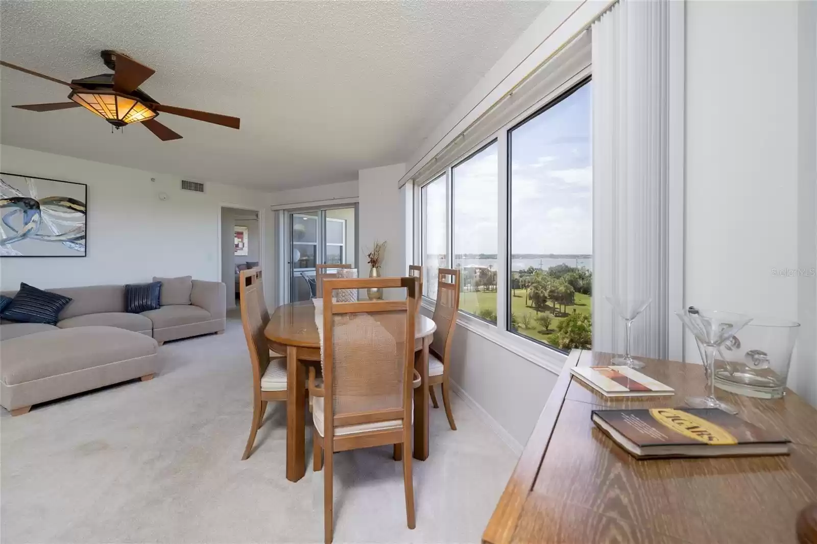 4 OCEANS WEST BOULEVARD, DAYTONA BEACH SHORES, Florida 32118, 2 Bedrooms Bedrooms, ,3 BathroomsBathrooms,Residential,For Sale,OCEANS WEST,MFRV4932833