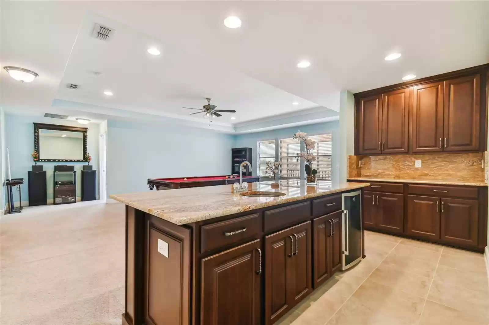 Wet Bar with Wine Refigerator