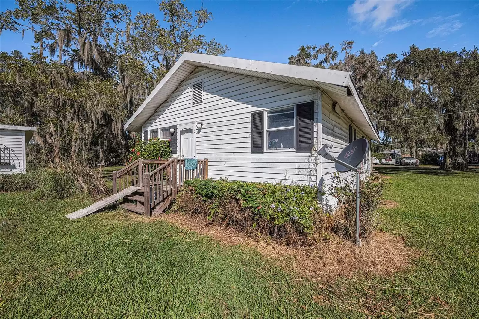 331 LEWIS ROAD, LITHIA, Florida 33547, 6 Bedrooms Bedrooms, ,4 BathroomsBathrooms,Residential,For Sale,LEWIS,MFRT3483077