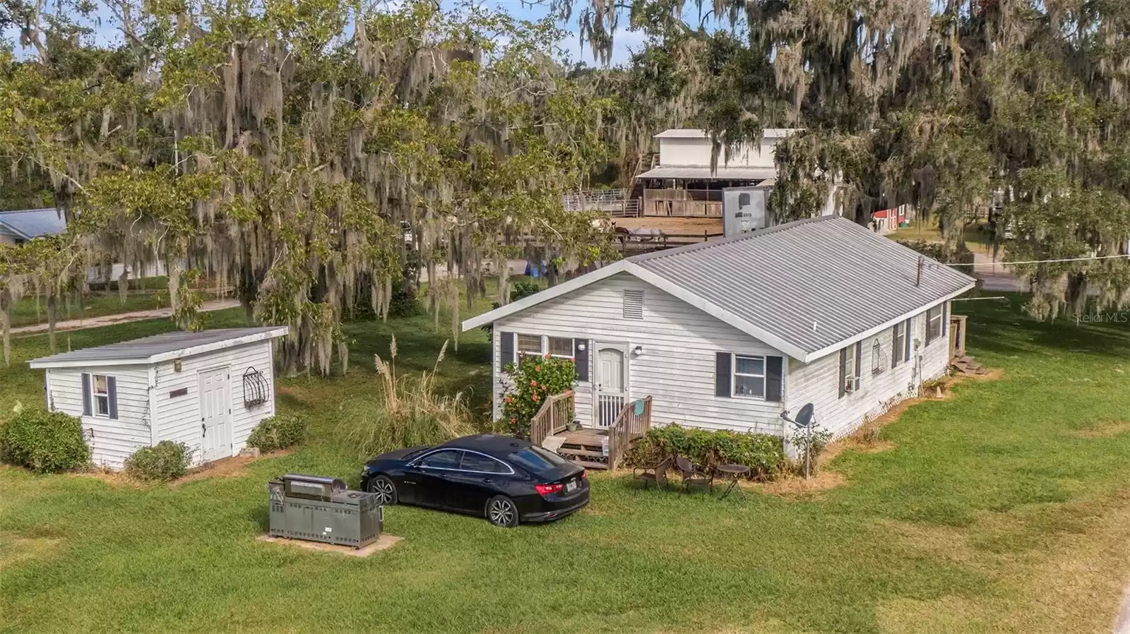 331 LEWIS ROAD, LITHIA, Florida 33547, 6 Bedrooms Bedrooms, ,4 BathroomsBathrooms,Residential,For Sale,LEWIS,MFRT3483077