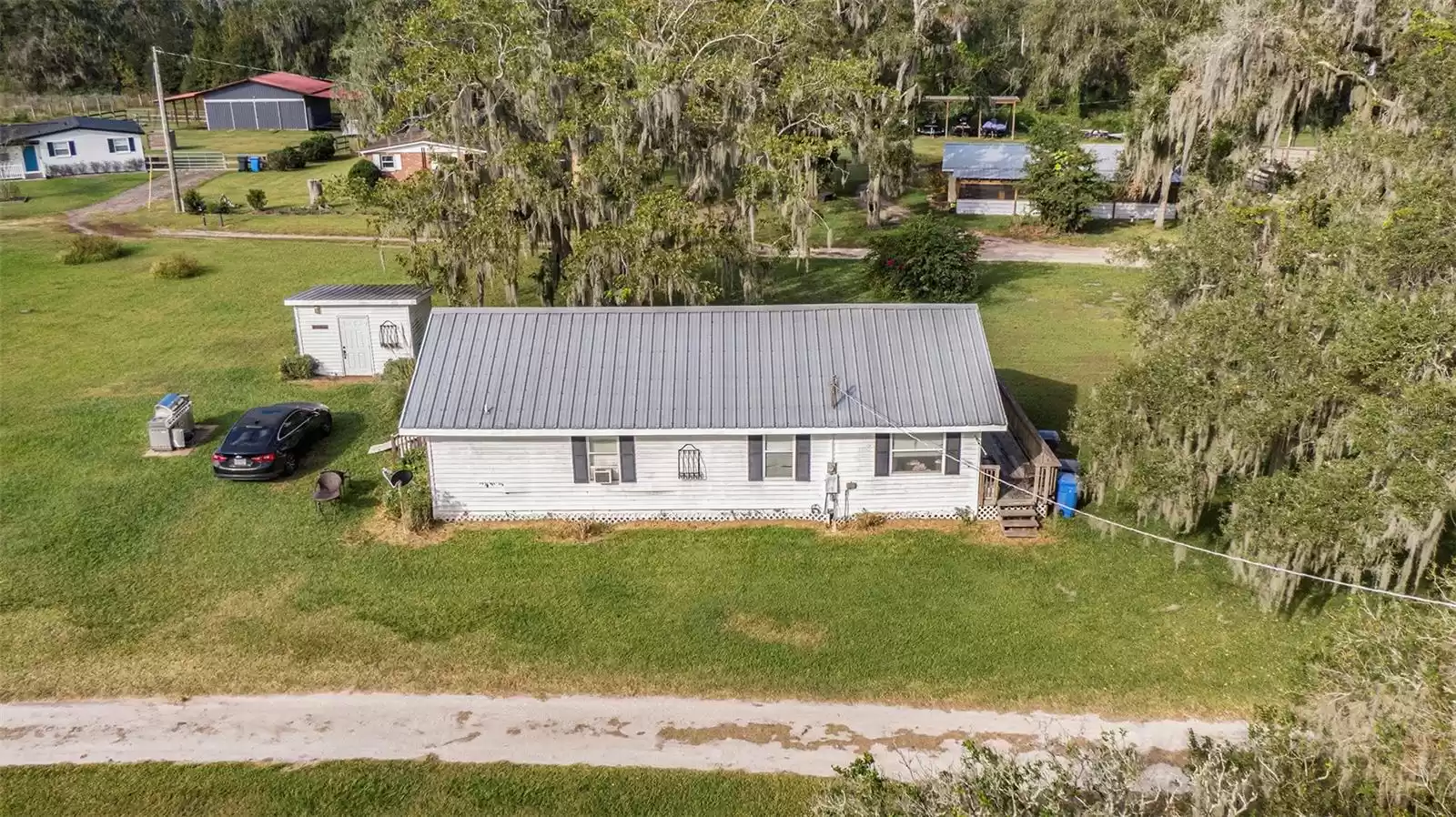 331 LEWIS ROAD, LITHIA, Florida 33547, 6 Bedrooms Bedrooms, ,4 BathroomsBathrooms,Residential,For Sale,LEWIS,MFRT3483077