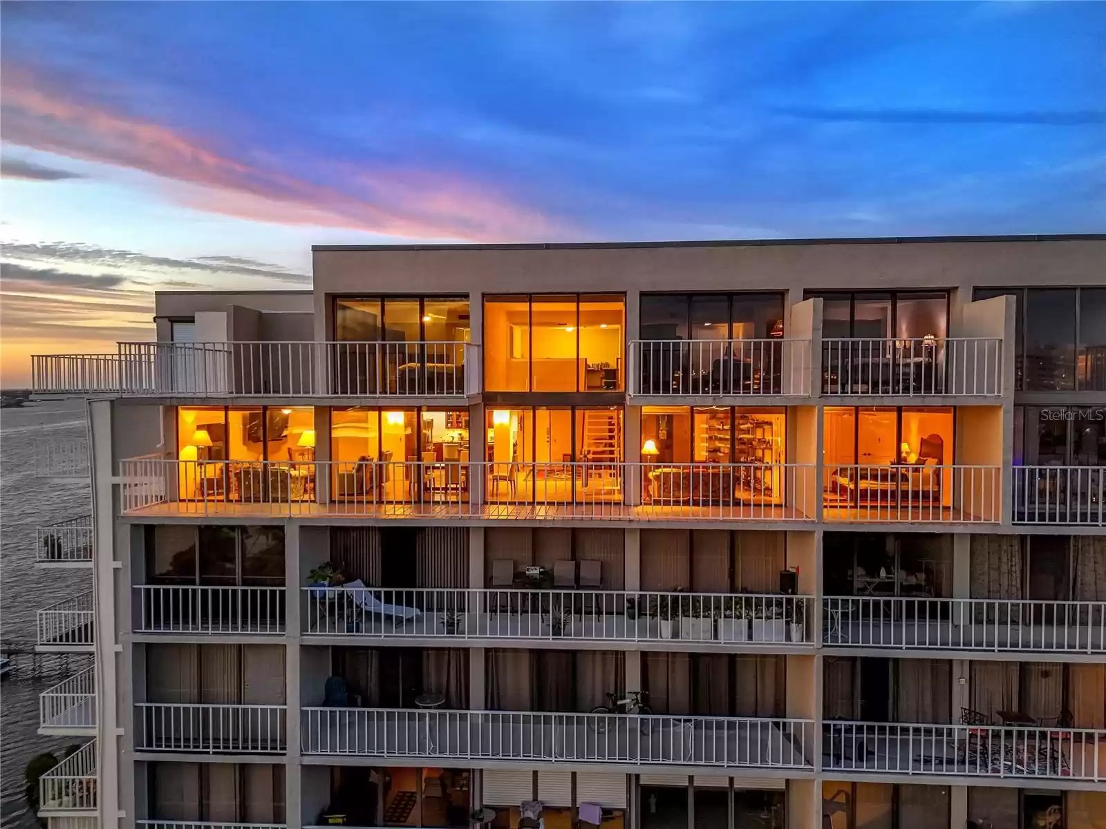 500 N Osceola Ave, Penthouse C at night.  Great Views