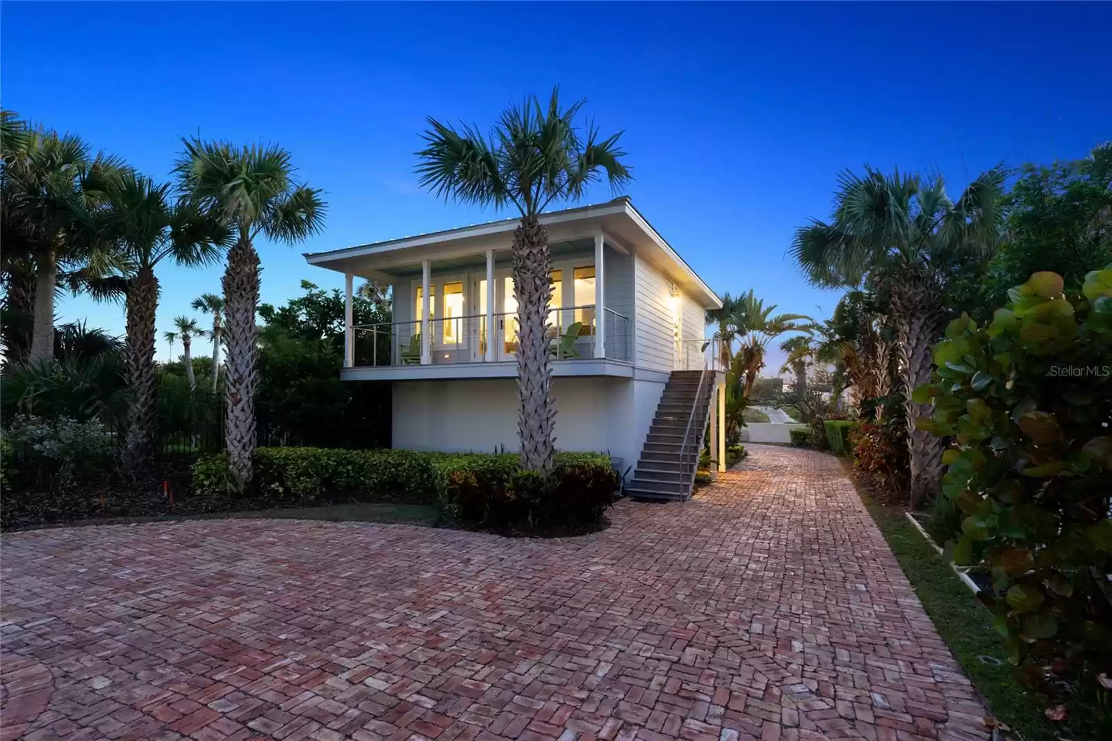 2745 ATLANTIC AVENUE, DAYTONA BEACH SHORES, Florida 32118, 5 Bedrooms Bedrooms, ,4 BathroomsBathrooms,Residential,For Sale,ATLANTIC,MFRV4933095