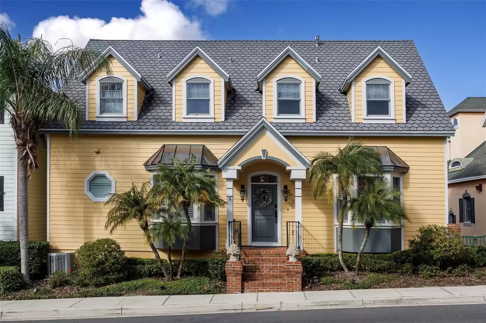 307 SHADOW HARBOUR LANE, MOUNT DORA, Florida 32757, 5 Bedrooms Bedrooms, ,3 BathroomsBathrooms,Residential,For Sale,SHADOW HARBOUR,MFRG5074770