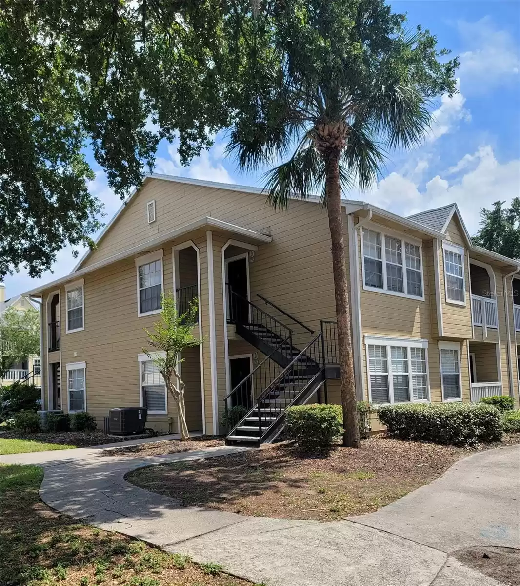 1029 HIAWASSEE ROAD, ORLANDO, Florida 32835, 2 Bedrooms Bedrooms, ,2 BathroomsBathrooms,Residential,For Sale,HIAWASSEE,MFRO6155239