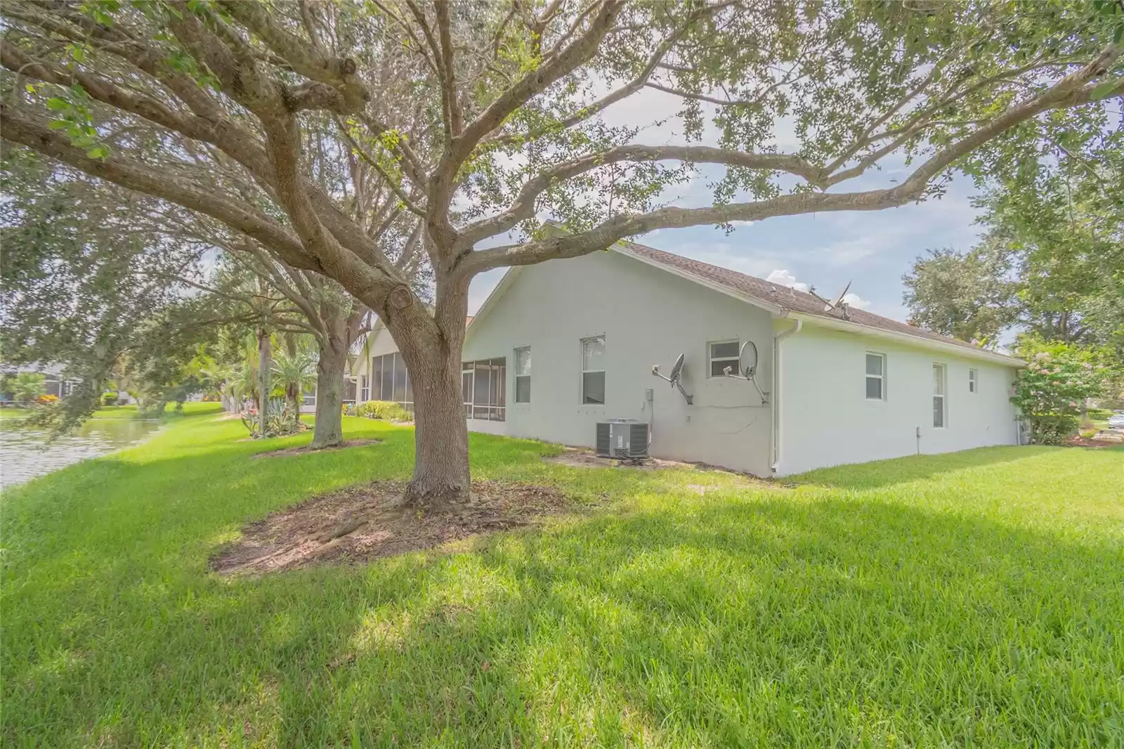 627 Coral Trace BOULEVARD, EDGEWATER, Florida 32132, 3 Bedrooms Bedrooms, ,2 BathroomsBathrooms,Residential,For Sale,Coral Trace,MFRNS1075497