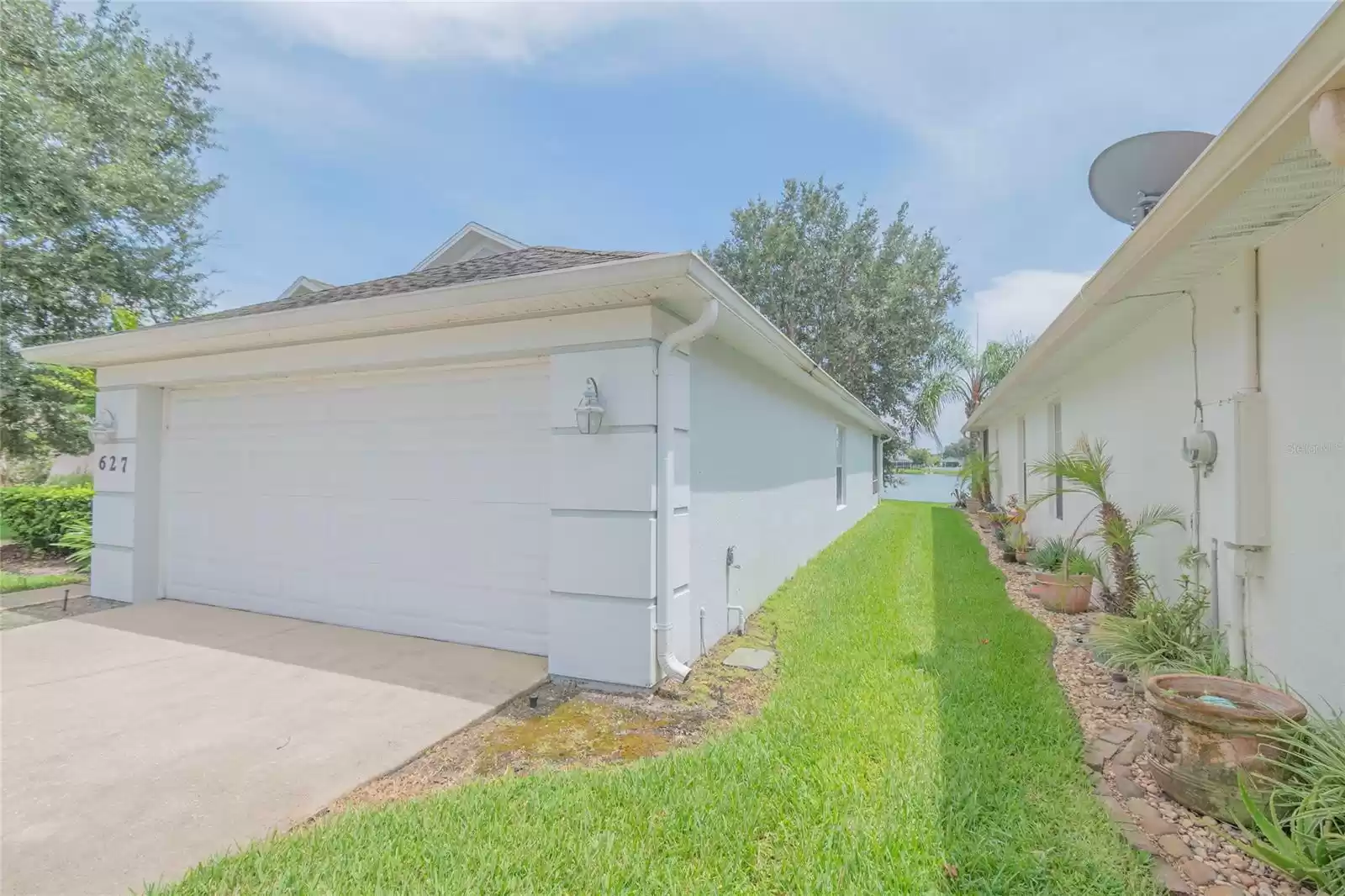 627 Coral Trace BOULEVARD, EDGEWATER, Florida 32132, 3 Bedrooms Bedrooms, ,2 BathroomsBathrooms,Residential,For Sale,Coral Trace,MFRNS1075497