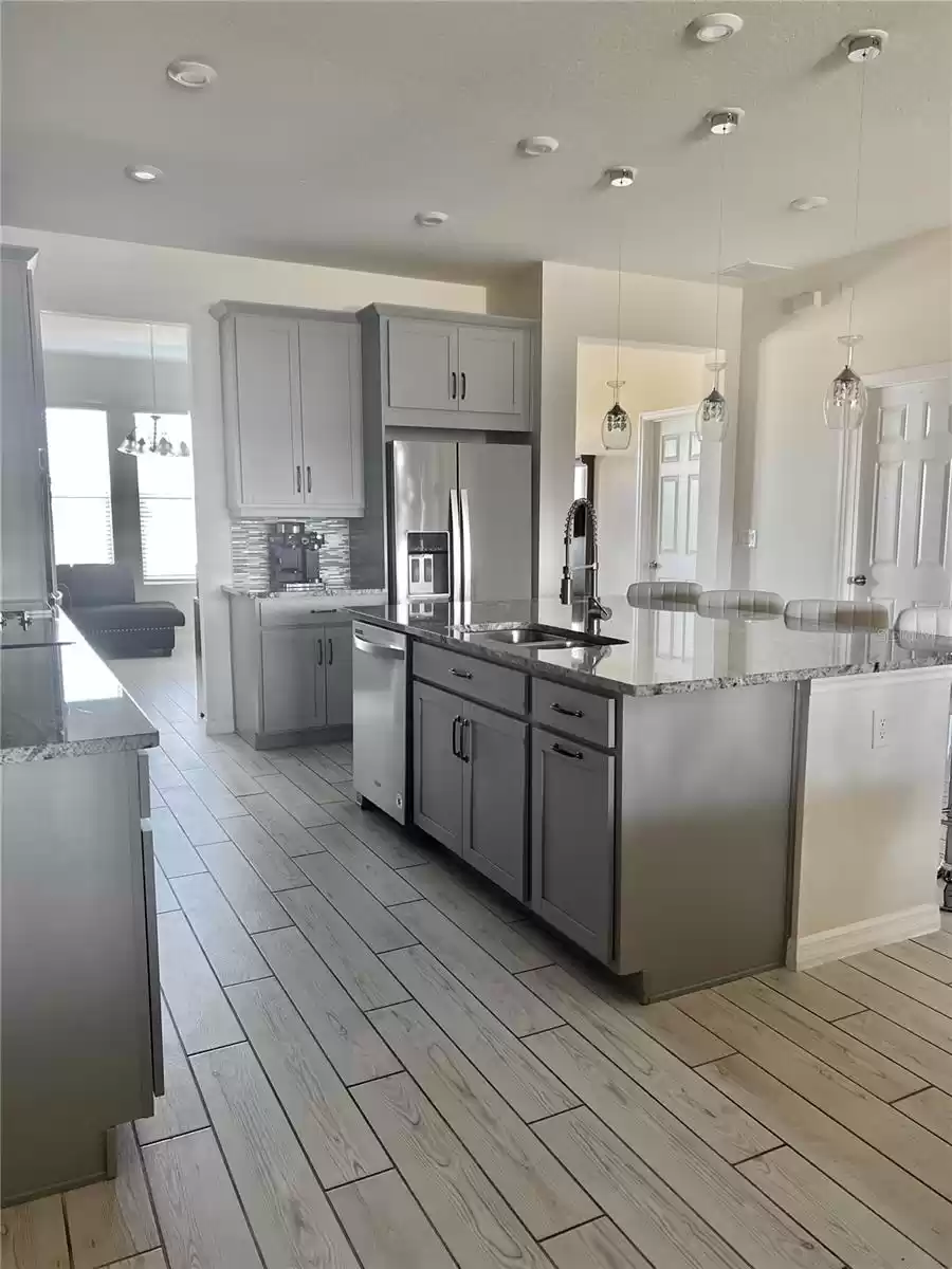 9552 LAUNCH POINT ROAD, ORLANDO, Florida 32832, 5 Bedrooms Bedrooms, ,4 BathroomsBathrooms,Residential,For Sale,LAUNCH POINT,MFRO6155776