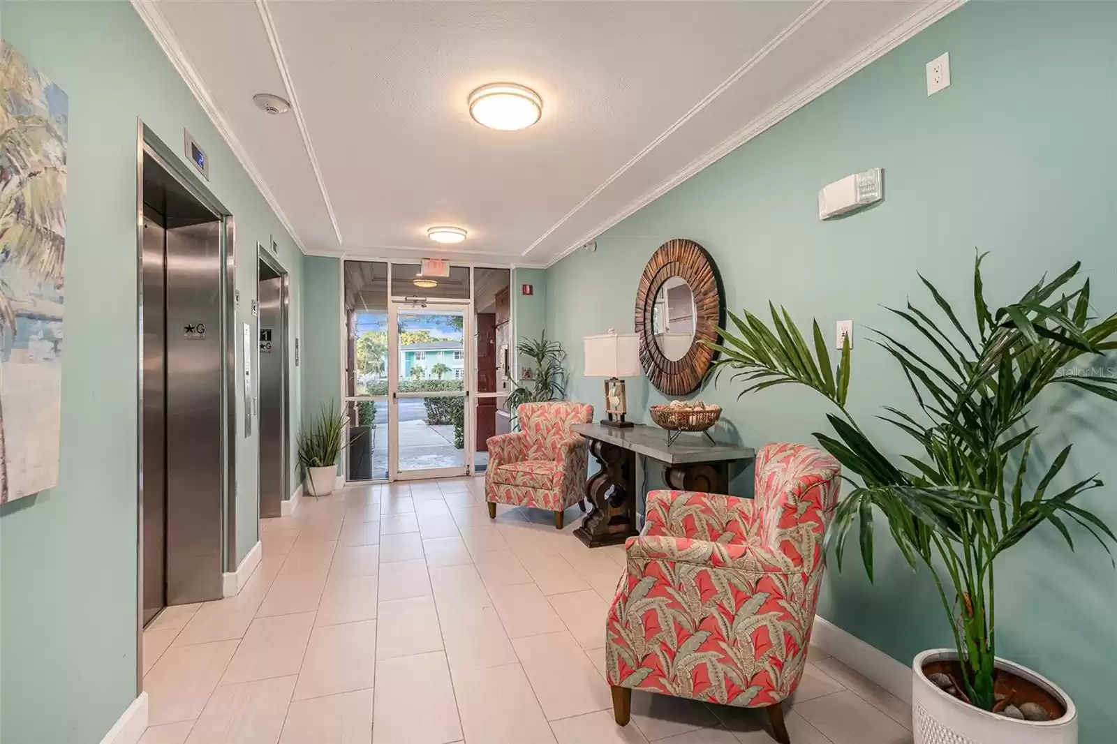 16700 GULF BOULEVARD, NORTH REDINGTON BEACH, Florida 33708, 2 Bedrooms Bedrooms, ,2 BathroomsBathrooms,Residential,For Sale,GULF,MFRO6156821