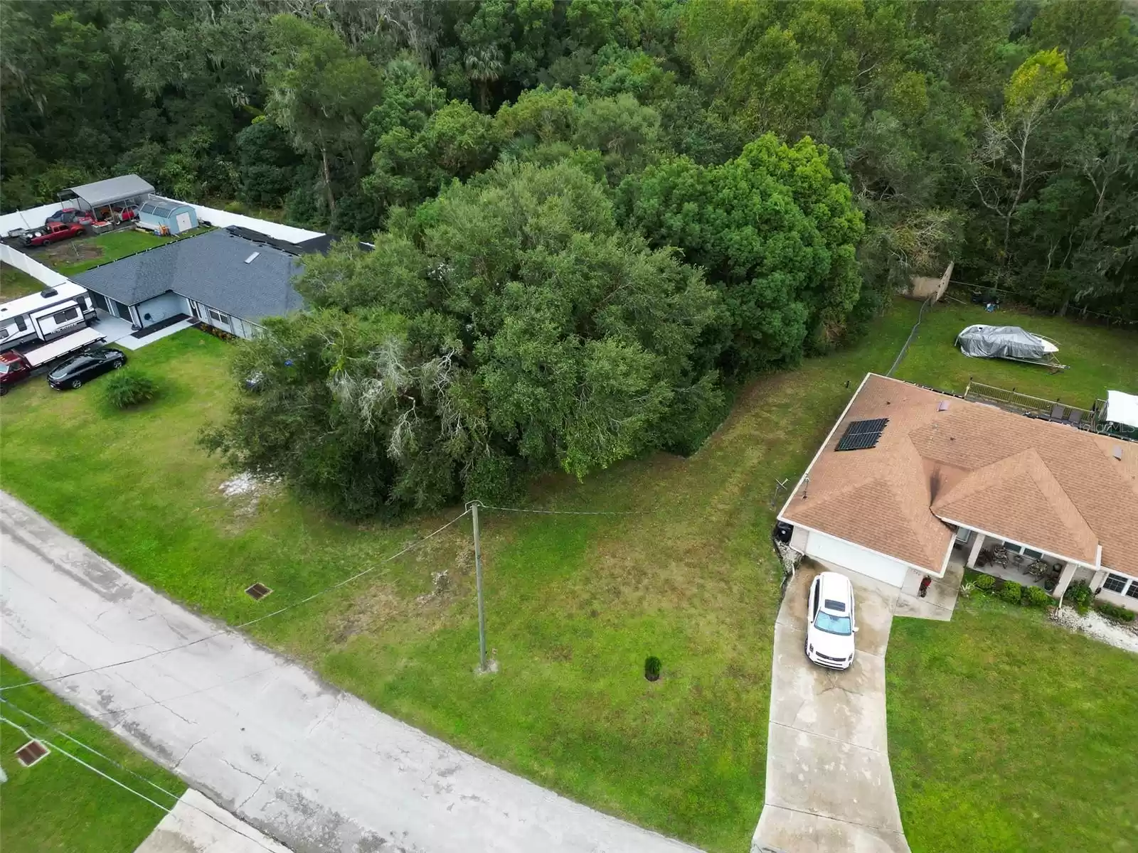 1548 SILVERSTONE COURT, ORANGE CITY, Florida 32763, 3 Bedrooms Bedrooms, ,2 BathroomsBathrooms,Residential,For Sale,SILVERSTONE,MFRO6159083