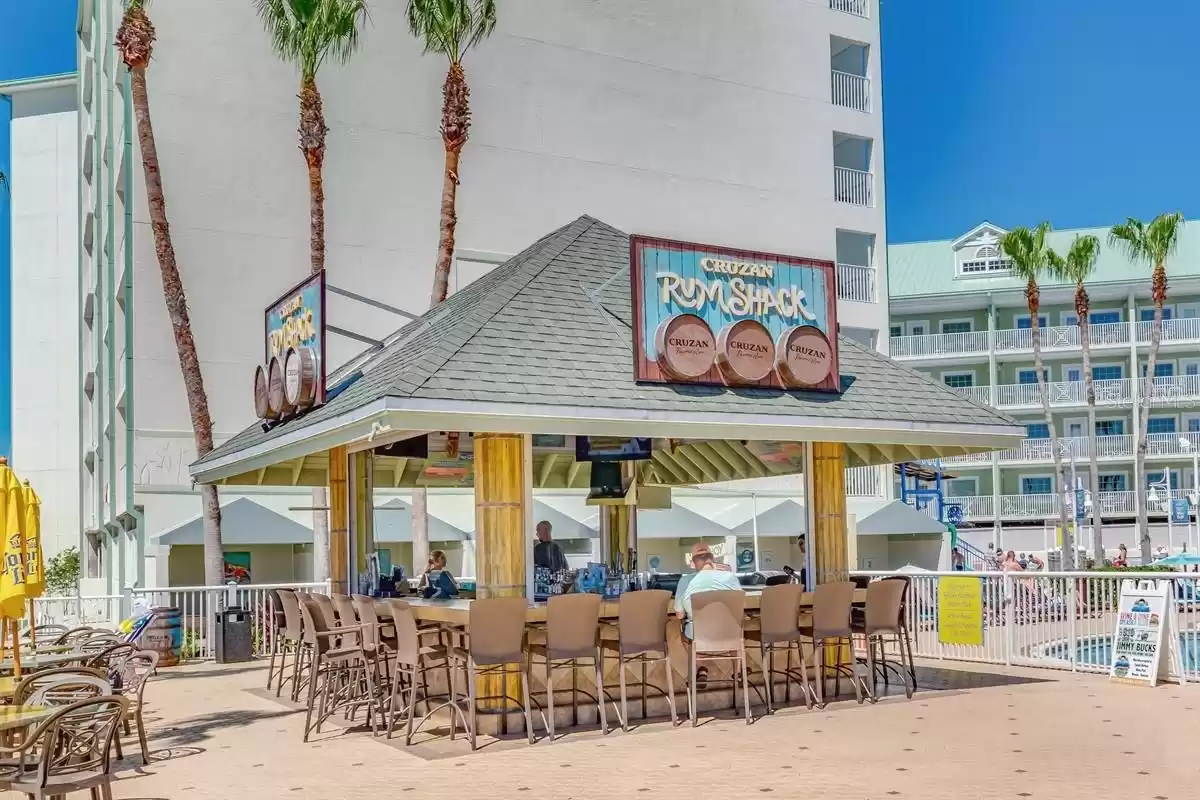 Tiki Bar (Popular Stop on the Lazy River)