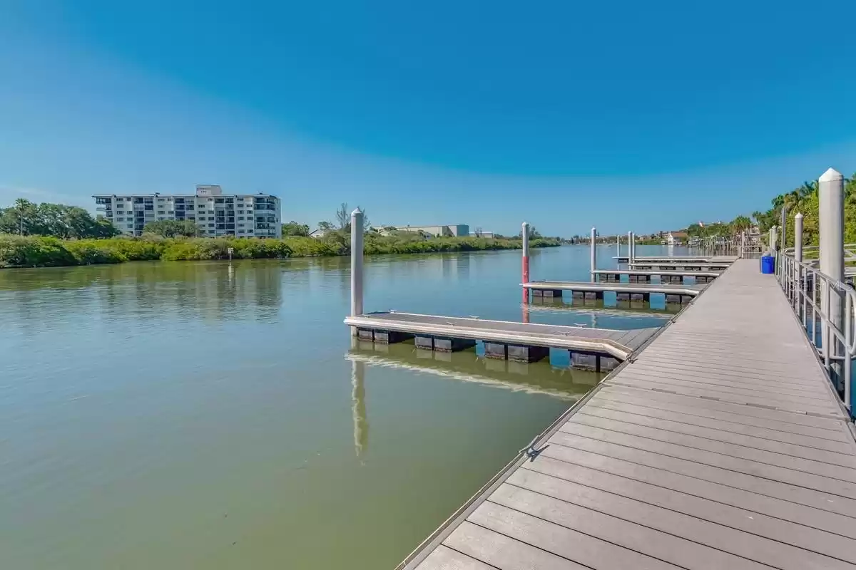 Day Dock and Boat Slips