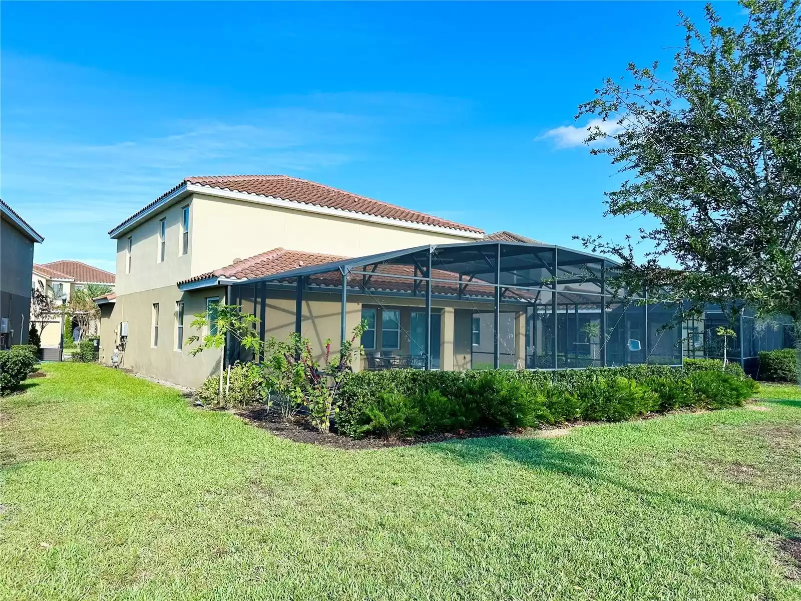 6078 BROAD OAK DRIVE, DAVENPORT, Florida 33837, 6 Bedrooms Bedrooms, ,5 BathroomsBathrooms,Residential,For Sale,BROAD OAK,MFRO6161514