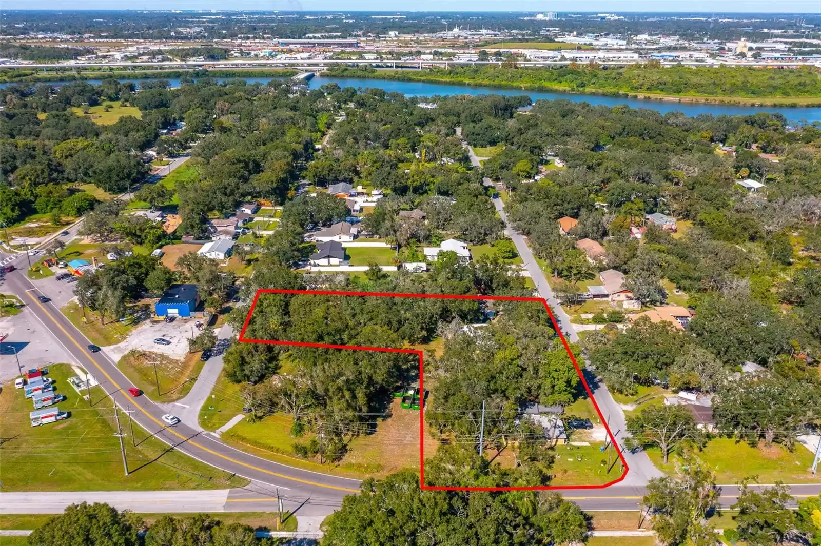 635 63RD STREET, TAMPA, Florida 33619, ,Residential Income,For Sale,63RD,MFRU8218445