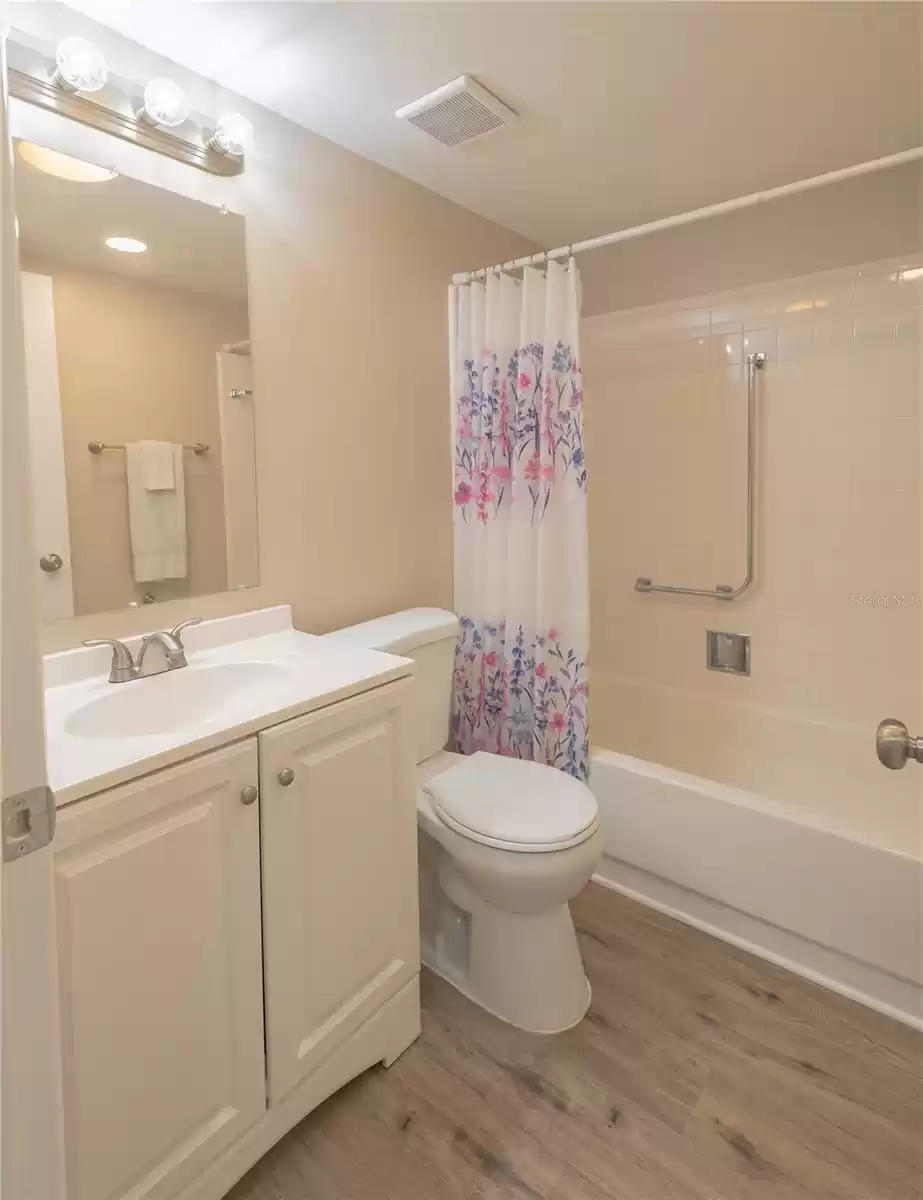 19029 US HIGHWAY 19, CLEARWATER, Florida 33764, 2 Bedrooms Bedrooms, ,2 BathroomsBathrooms,Residential,For Sale,US HIGHWAY 19,MFRU8223179