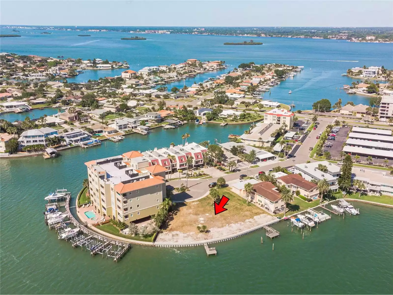 211 SKIFF POINT, CLEARWATER, Florida 33767, 3 Bedrooms Bedrooms, ,2 BathroomsBathrooms,Residential,For Sale,SKIFF,MFRU8223588