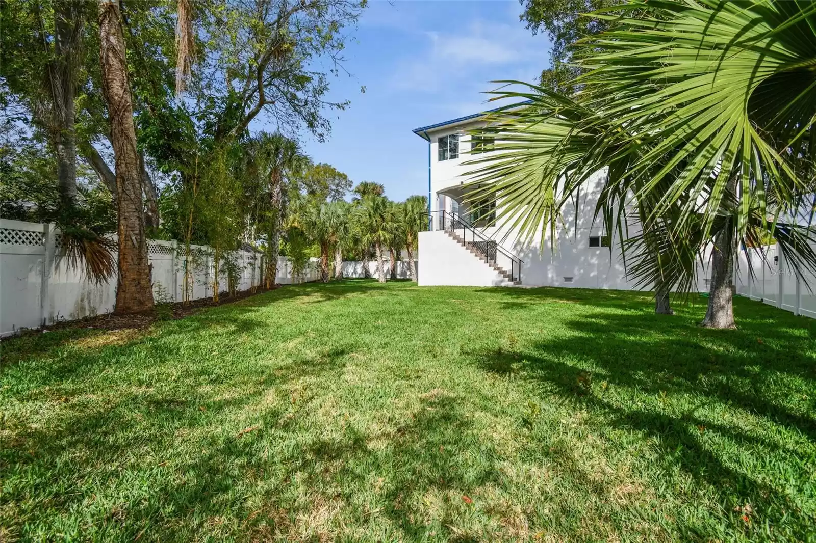 1956 CEDAR DRIVE, DUNEDIN, Florida 34698, 3 Bedrooms Bedrooms, ,2 BathroomsBathrooms,Residential,For Sale,CEDAR,MFRU8223143