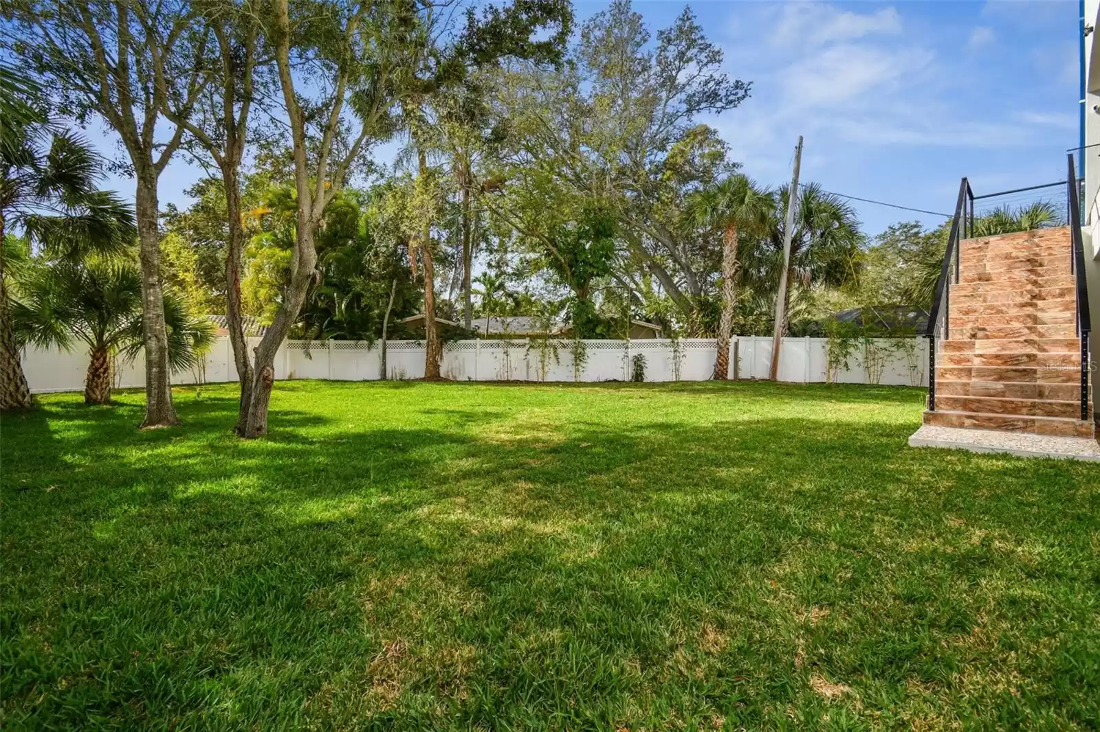 1956 CEDAR DRIVE, DUNEDIN, Florida 34698, 3 Bedrooms Bedrooms, ,2 BathroomsBathrooms,Residential,For Sale,CEDAR,MFRU8223143