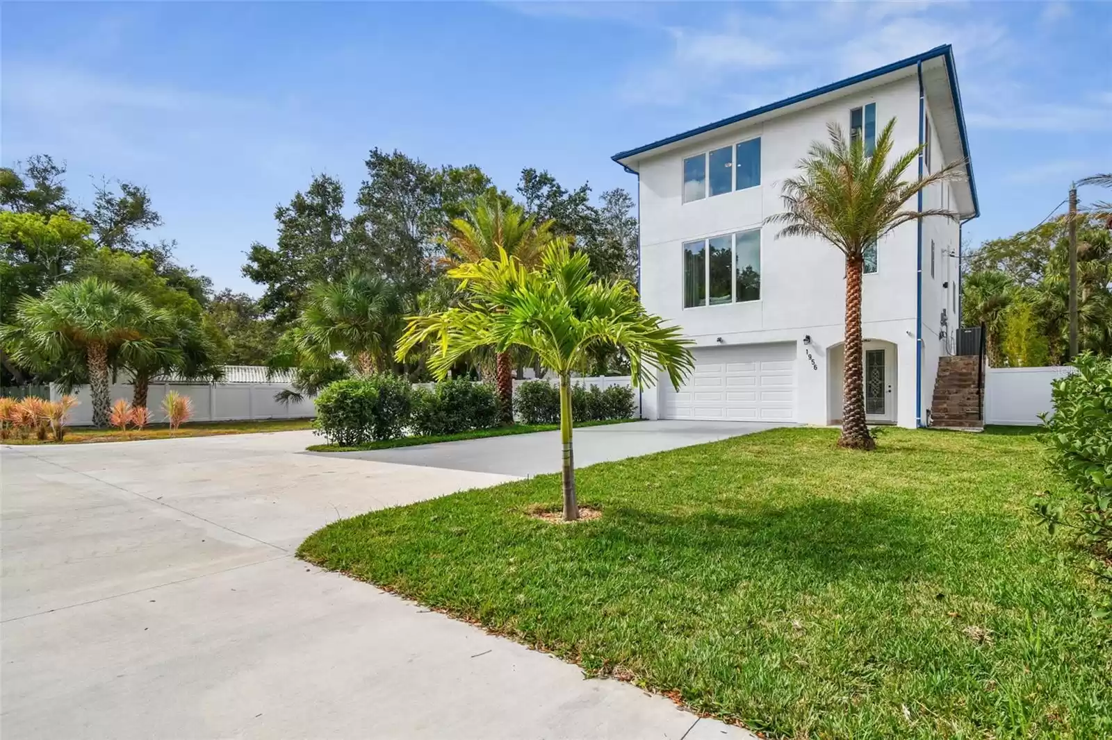 1956 CEDAR DRIVE, DUNEDIN, Florida 34698, 3 Bedrooms Bedrooms, ,2 BathroomsBathrooms,Residential,For Sale,CEDAR,MFRU8223143