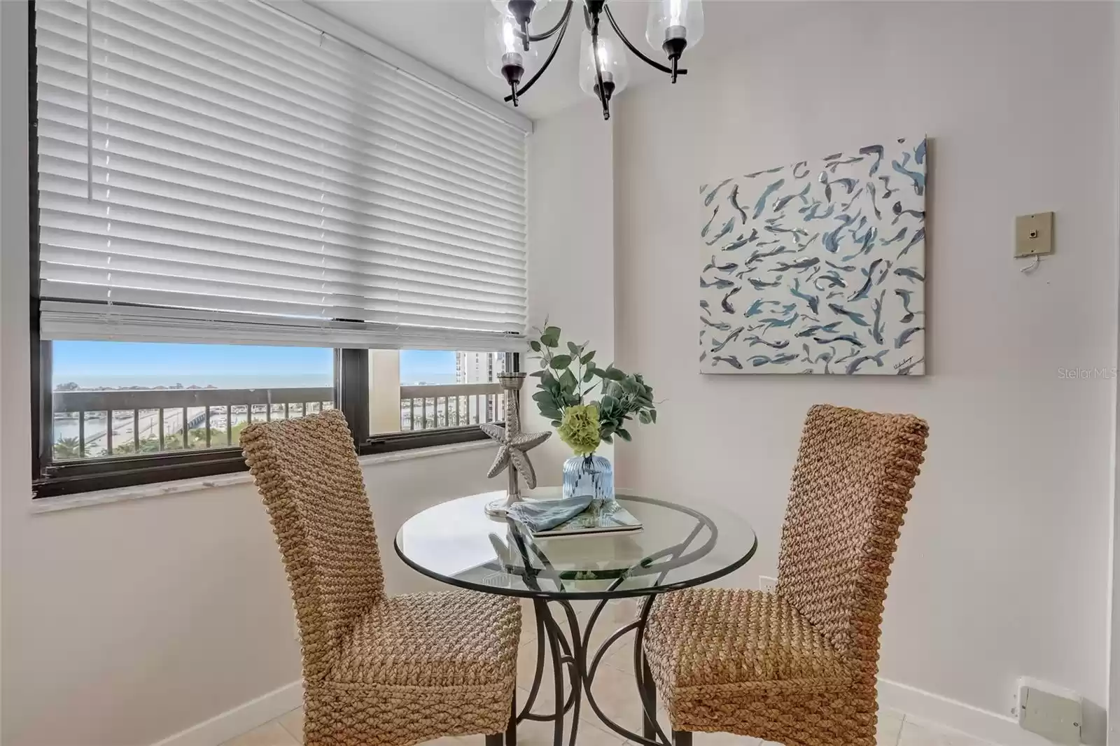 Eating area in kitchen